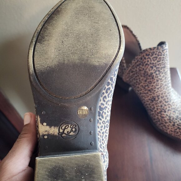 Lucky Brand Baley Bootie- 8M - Picture 4 of 7
